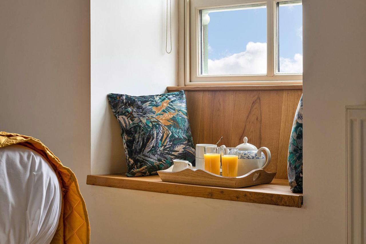 Finest Retreats - Moelis Granary - Luxury Cottage With Hot Tub Llandrillo Kültér fotó